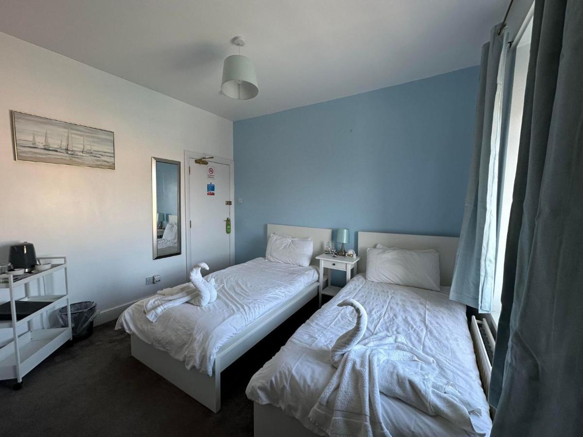 Bed and Breakfast Masons Arms Амбл Экстерьер фото